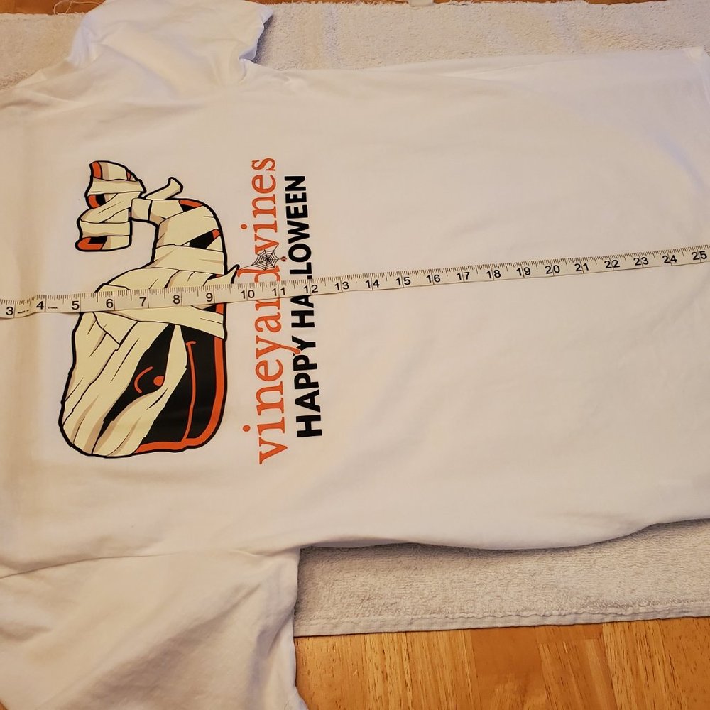 Vineyard Vines SS Mummy Whale Mens S Tee - Picture 6 of 7